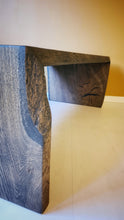 Load image into Gallery viewer, ARTISAN "Dark Oak II" sohvapöytä
