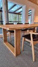 Load image into Gallery viewer, ARTISAN "Oak IV" ruokapöytä