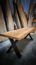 Load image into Gallery viewer, ARTISAN 'Oak" eläväreunainen penkki