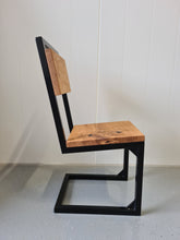 Load image into Gallery viewer, ARTISAN "Oak" tuoli