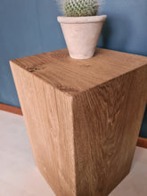 Load image into Gallery viewer, ARTISAN "Kuutio" yöpöytä/jakkara
