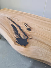Load image into Gallery viewer, ARTISAN "Jalava" sohvapöytä