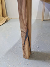 Load image into Gallery viewer, ARTISAN "Jalava" sohvapöytä