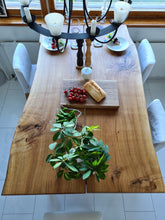 Ladda bilden i Galleri Viewer, ARTISAN &quot;Oak&quot; dining table