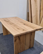 Ladda bilden i Galleri Viewer, ARTISAN &quot;Oak II&quot; dining table